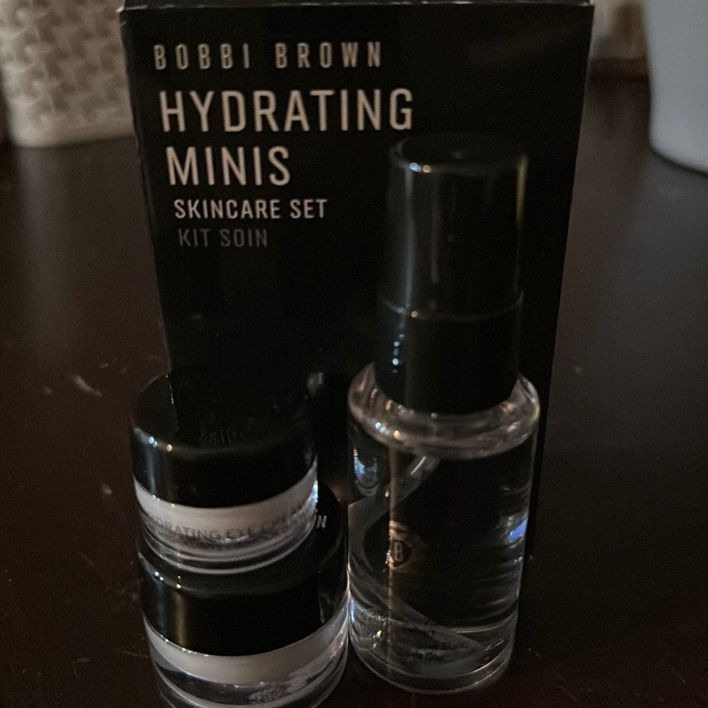 Bobbi Brown Travel Kit